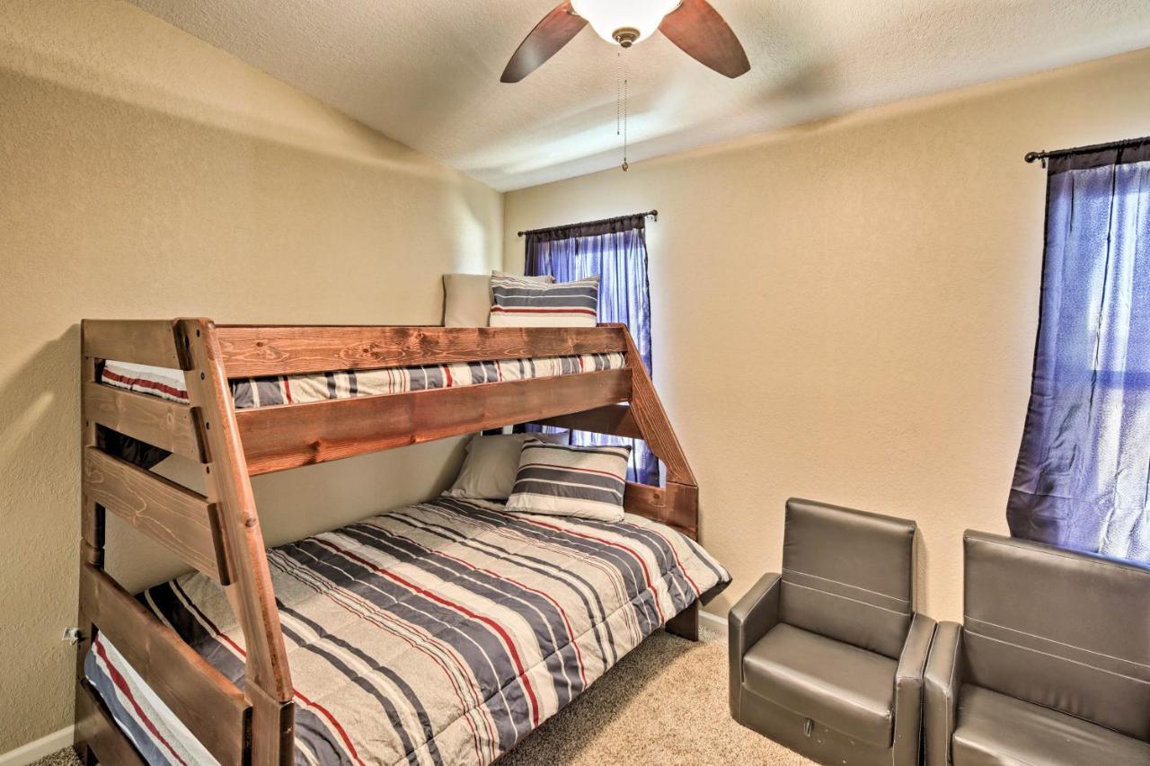 Lake Havasu Home With Pool And Mtn Views, Near Marina 哈瓦苏湖城 外观 照片