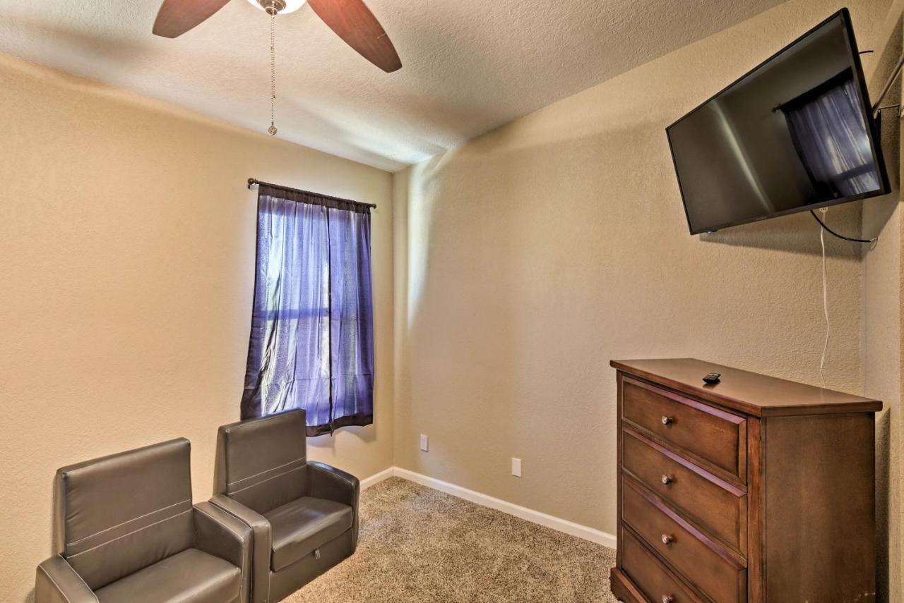 Lake Havasu Home With Pool And Mtn Views, Near Marina 哈瓦苏湖城 外观 照片